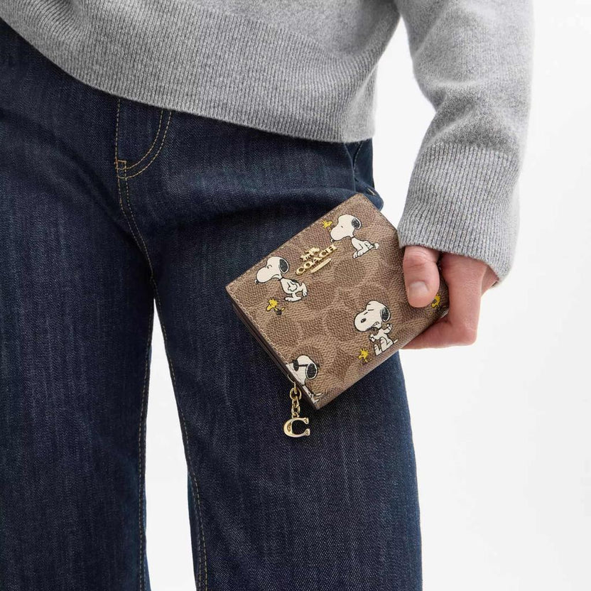 Coach x Peanuts Snap Wallet Signature Canvas Snoopy Print CBN32 NWT
